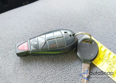 2010 Dodge Ram 1500 Slt/Sport/Trx из США, поврежденный, VIN 1D7RB1CP7AS115416